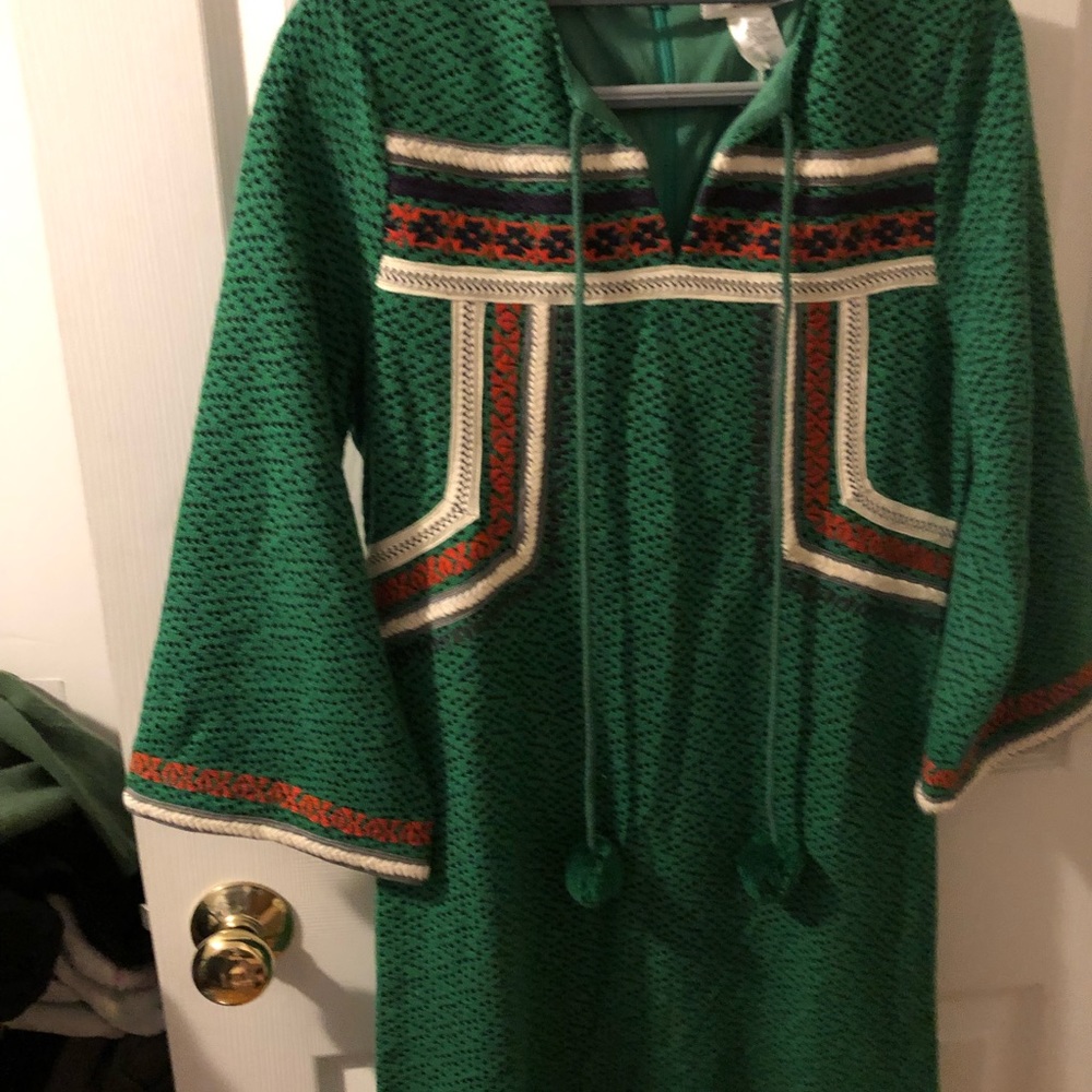 Esley dress size S, uniquely vintage look.
